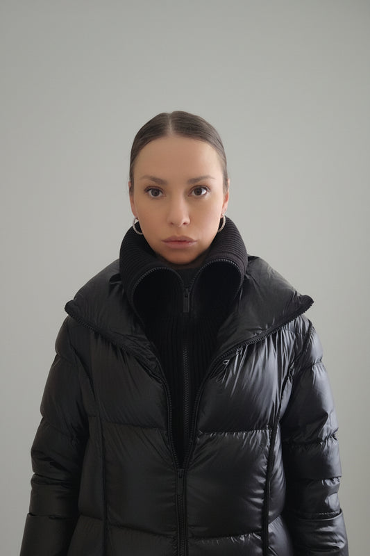 Lang dunjakke med ull strikket innsats