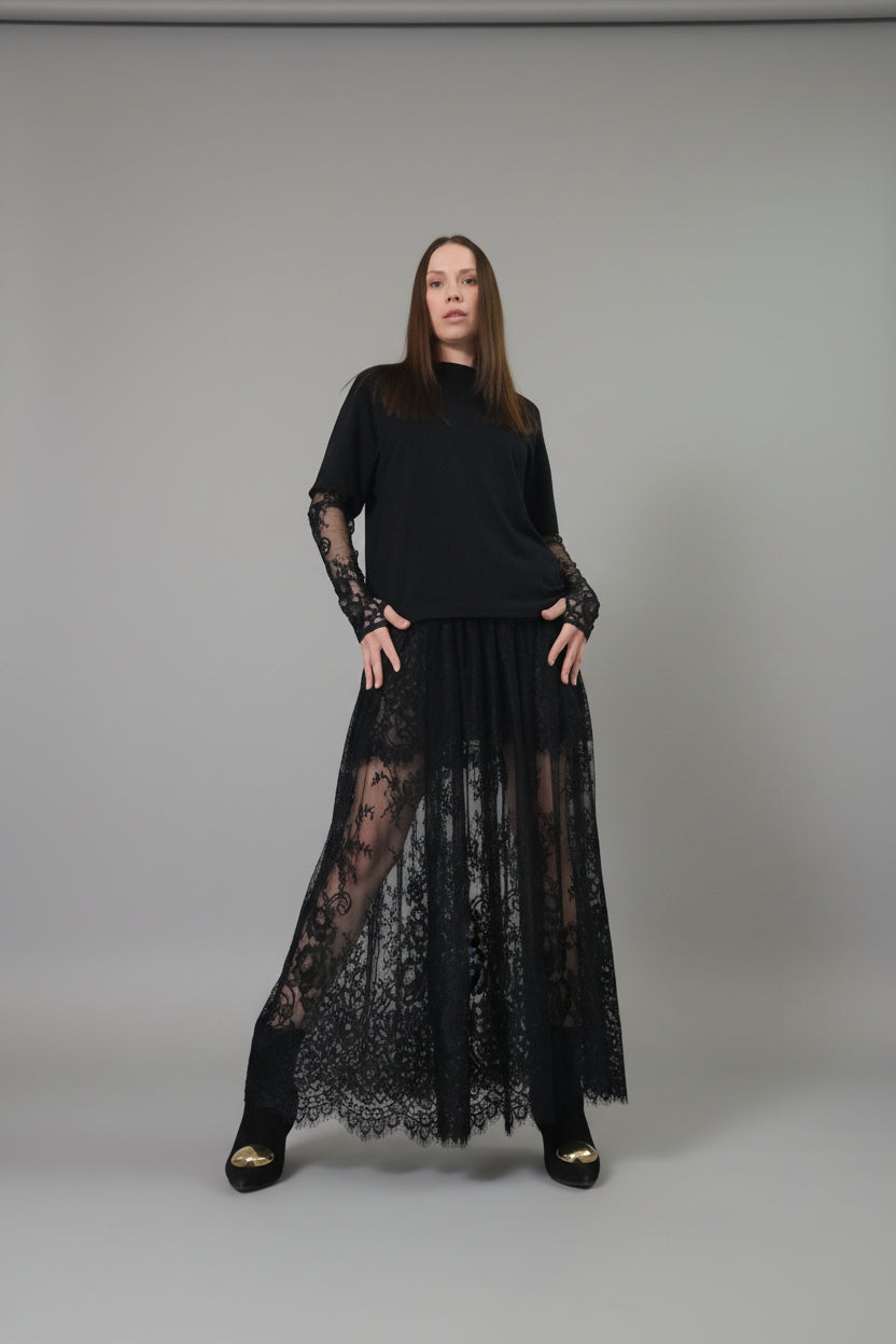 Oversize longsleeve med guipure-ermer