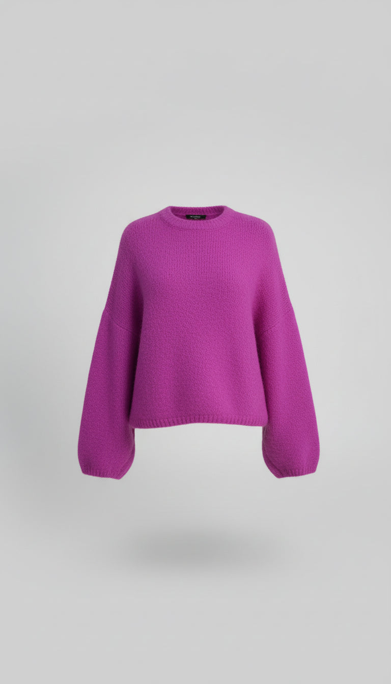 Genser med brede og voluminøse ermer