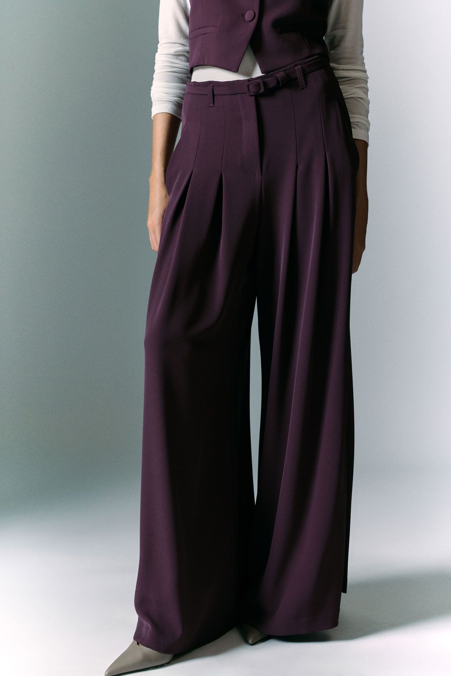 Palazzobukse med høyt liv og legg foran