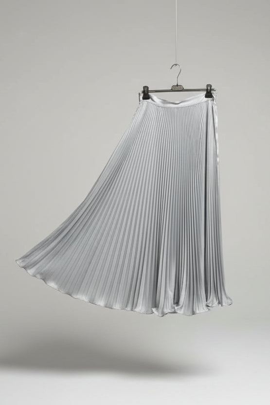 Langt plissert skjørt