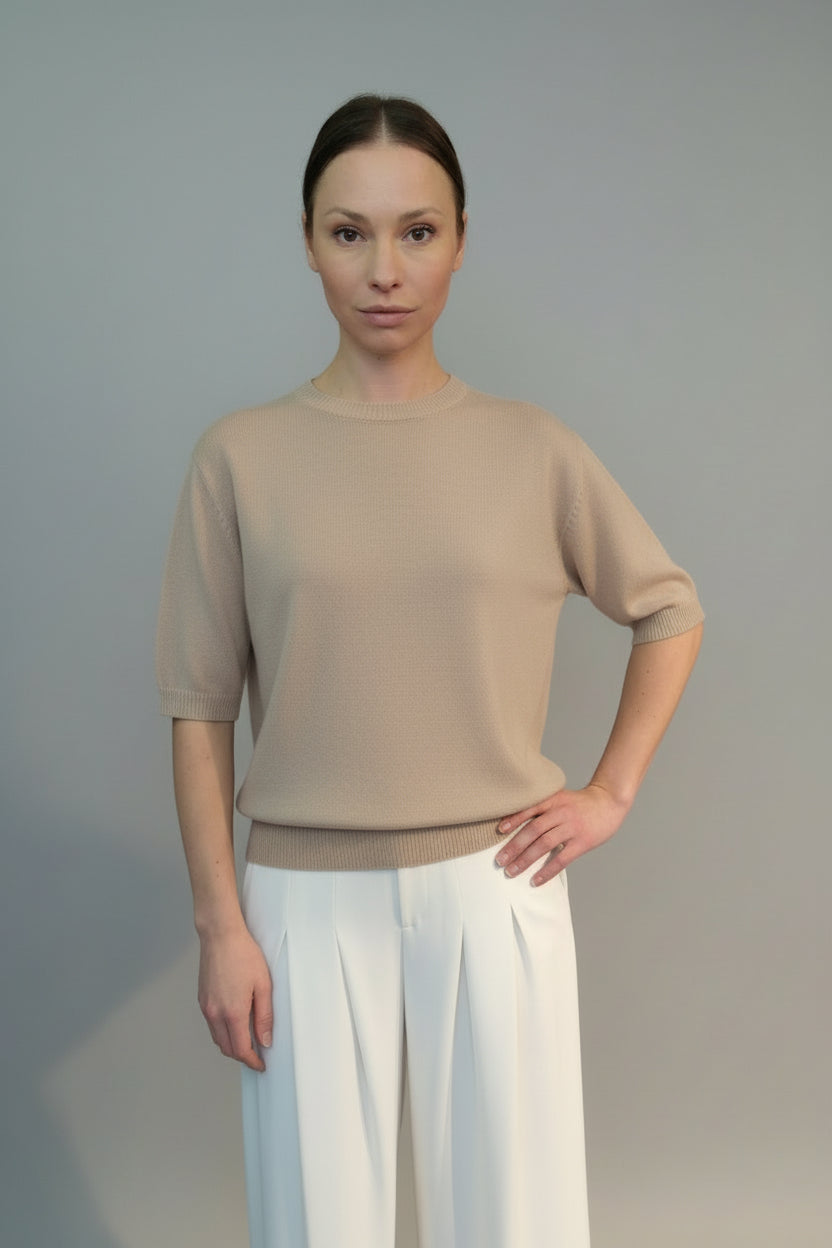 Genser med designutskjæring på ryggen