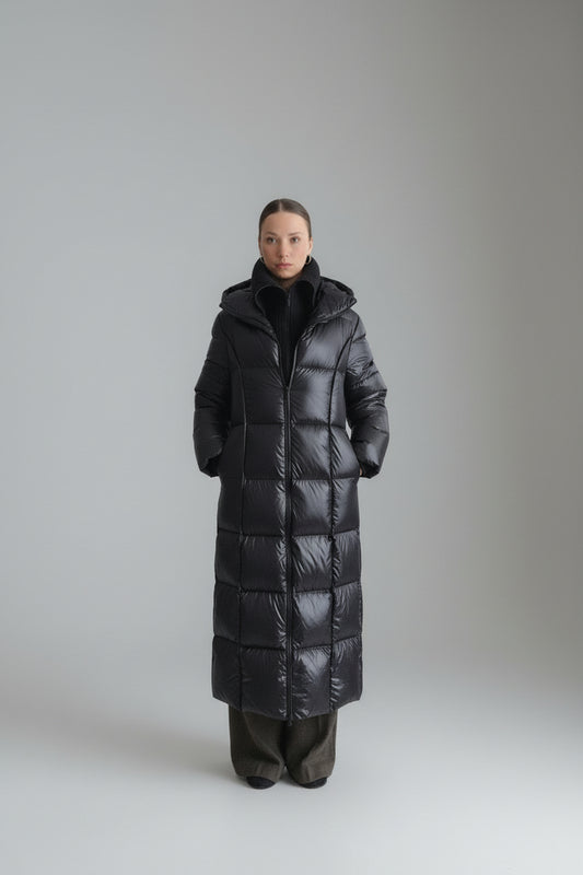 Lang dunjakke med ull strikket innsats