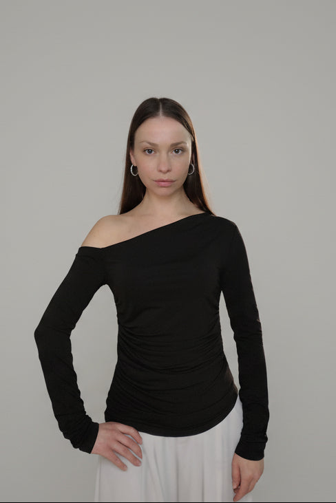 Langermet topp i elastisk stoff